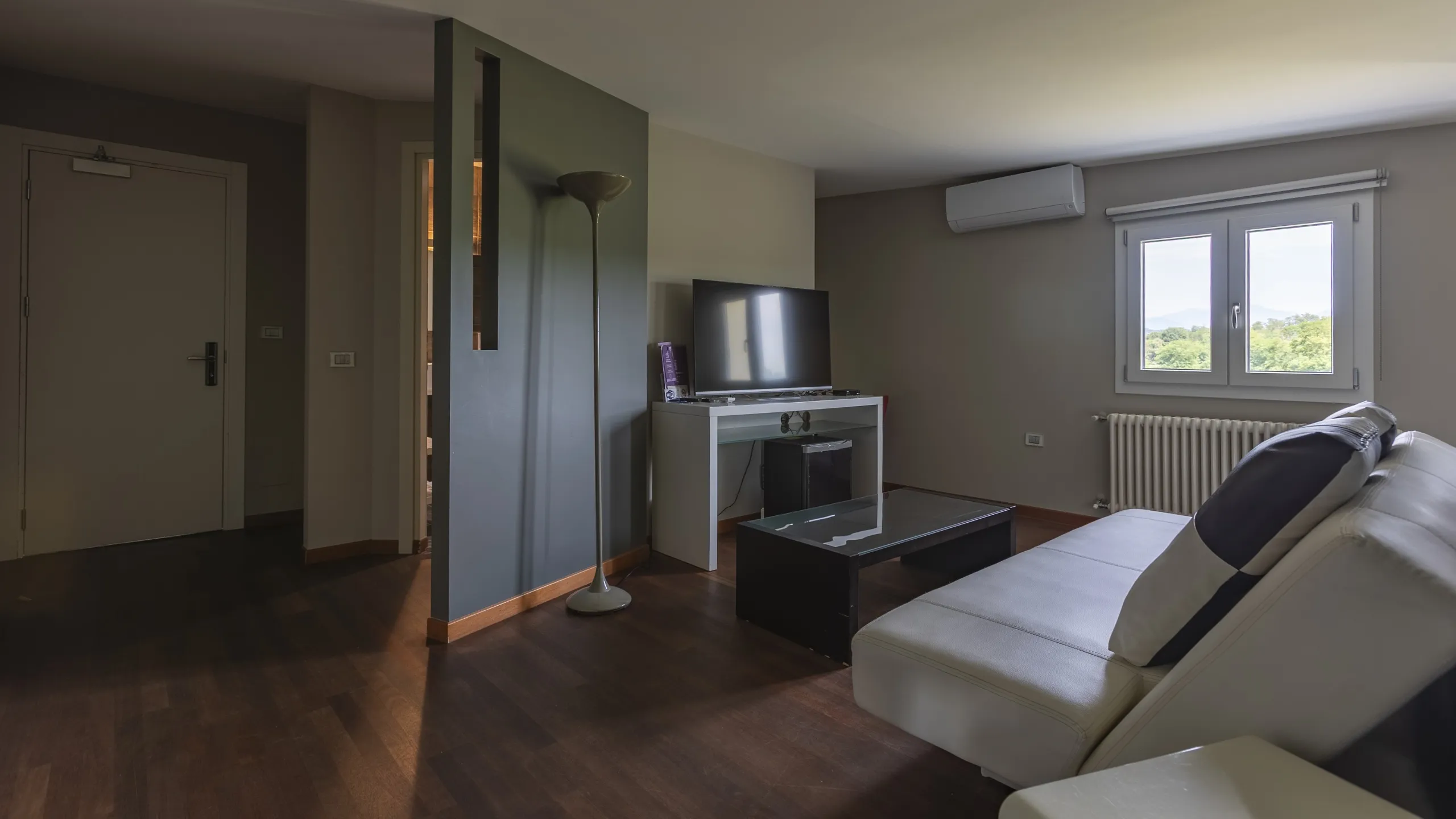 Hotel-San-Francesco-Borgo-Manero-Junior-Suite-54-horizontal
